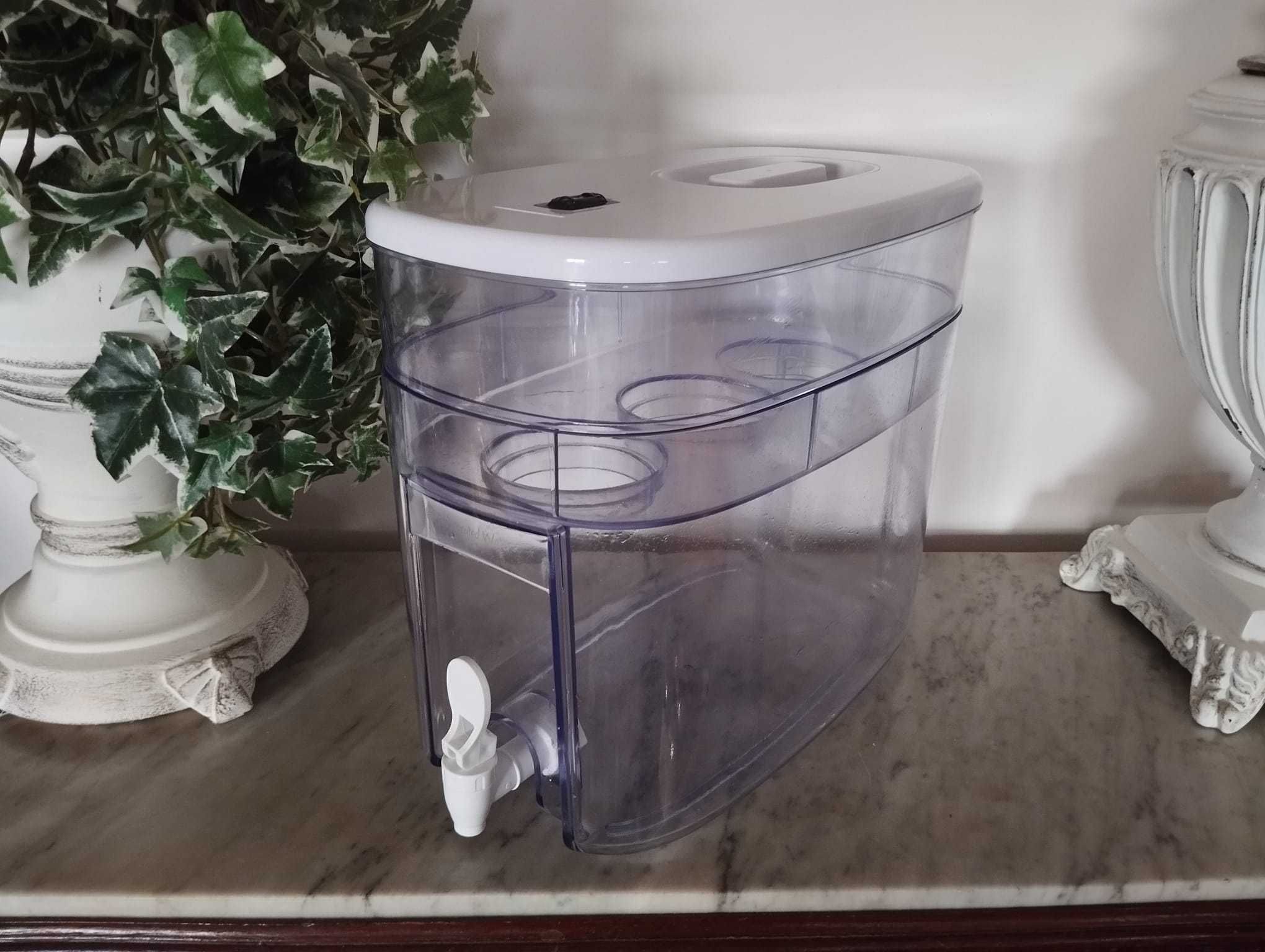 Dispensador Água sem filtros