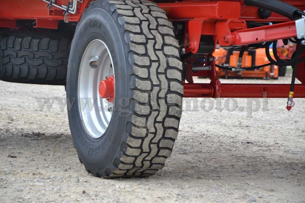 Przyczepa dwuosiowa  pronar PT610 i PT612 szerokość paletowa 10/12 ton