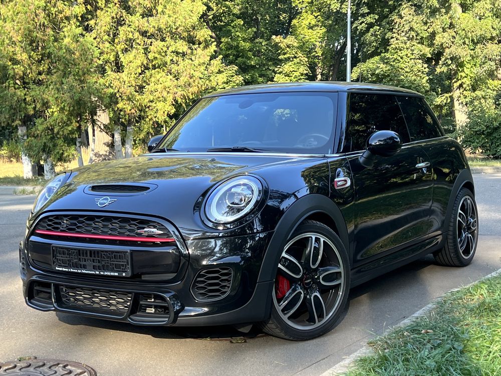 Mini JCW официал 2019