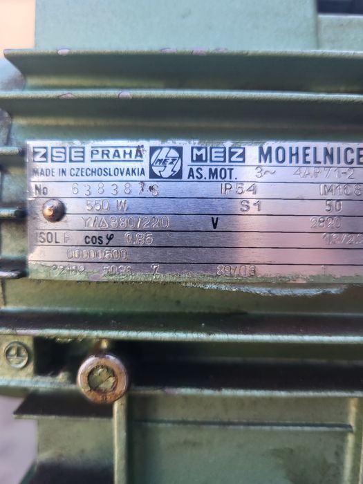 Заточний верстат Maco