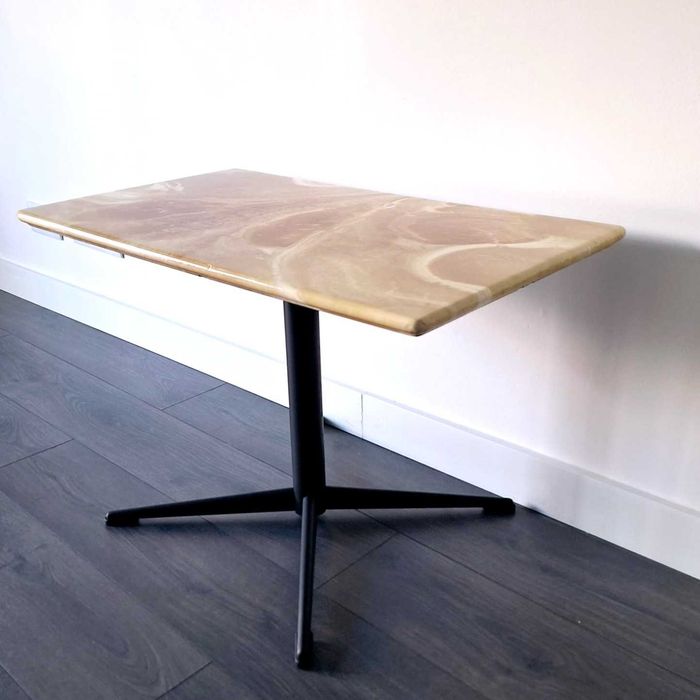 Mesa de centro vintage. Vintage Coffee Table