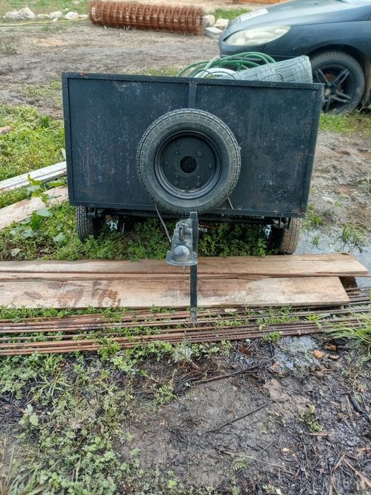 Reboque pequeno sem livrete uso cara b