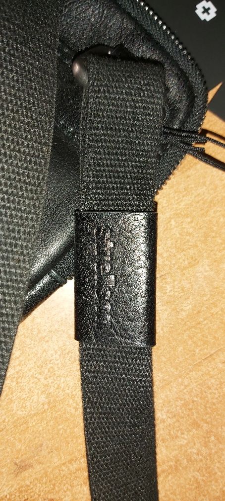 STRELLSON Kenley black 900  torba męska saszetka made in swiss