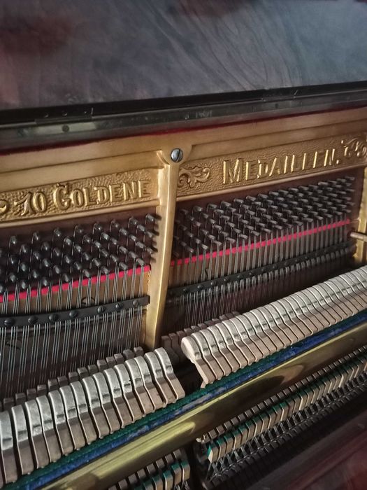 Антикварне фортепіано Romhildt weimar 19 сторіччя.