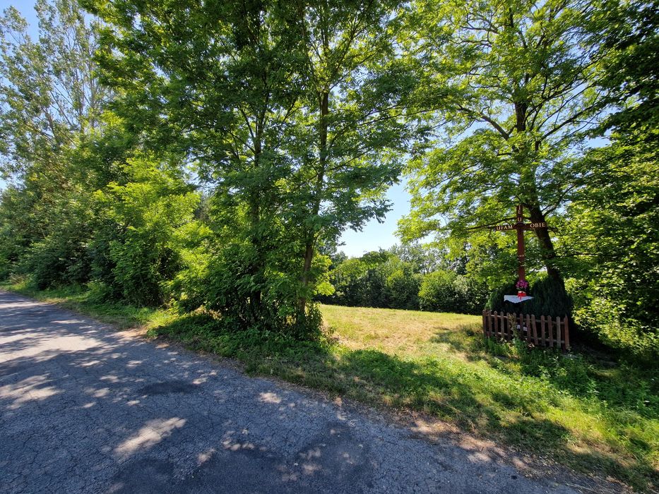 Działka inwestycyjna z wydanymi warunkami zabudowy