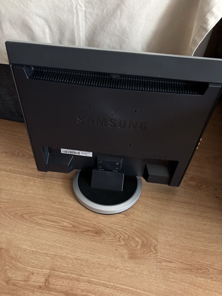 Monitor Samsung syncmaster 940mg