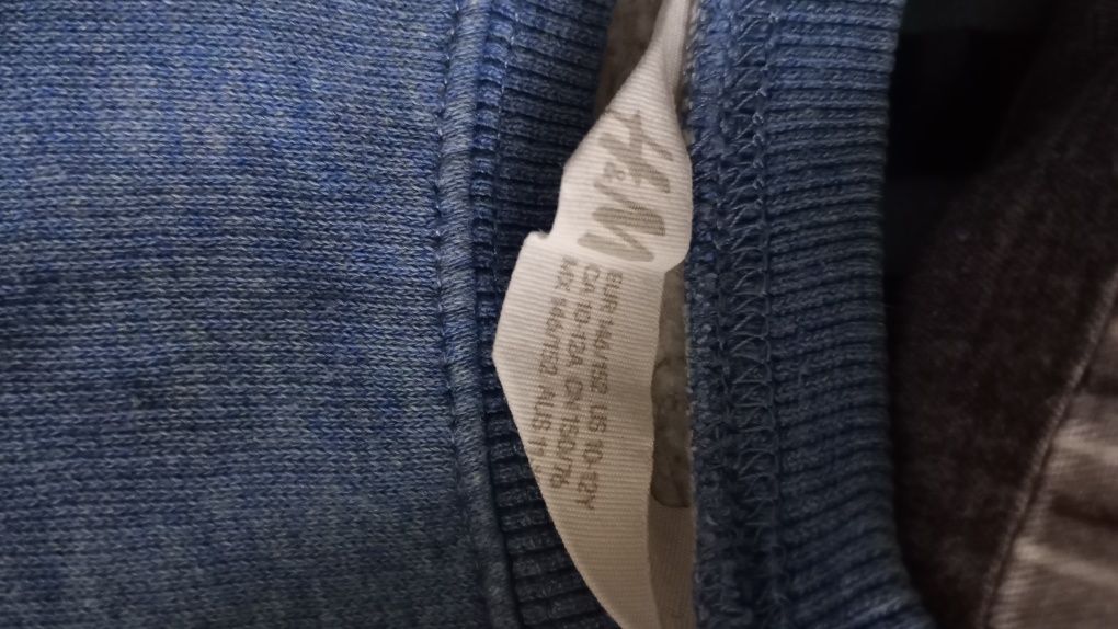 Niebieska bluza chłopięca rozmiar 146/152