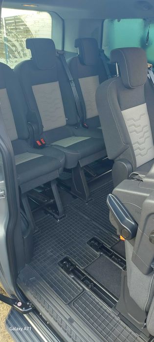 Licencjonowany Przewóz Osób / 9 osobowy Ford Tourneo Custom
