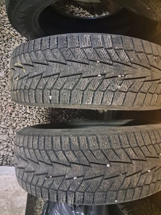 Продам зимні шини Hankook winter Cept IZ2