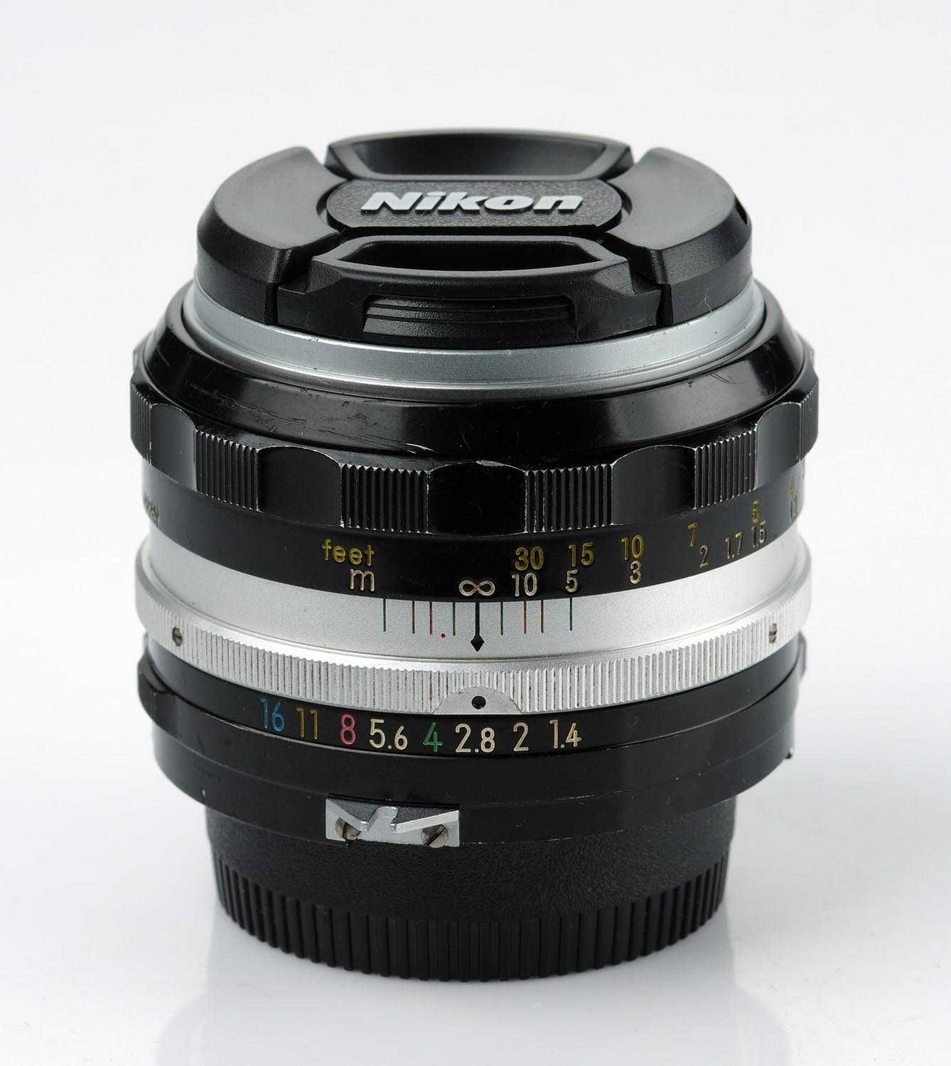 Nikkor-S 50/1,4 (Nippon Kogaku) світлосильна мануальна п’ятидесятка Ai