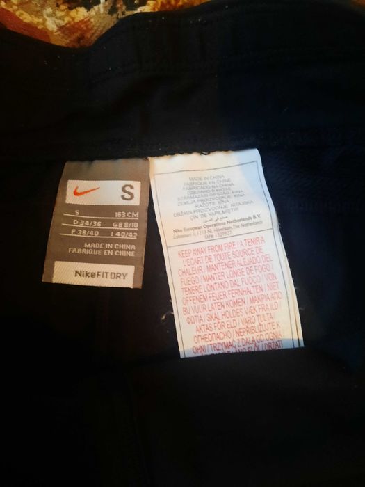 Капрі Nike оригинал розміром s, можна на М