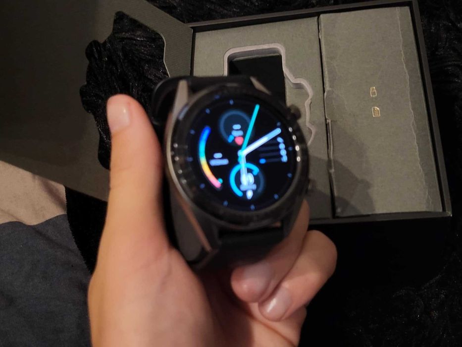 Sprzedam Huawei Watch GT ( z orginalnym pudełkiem )
