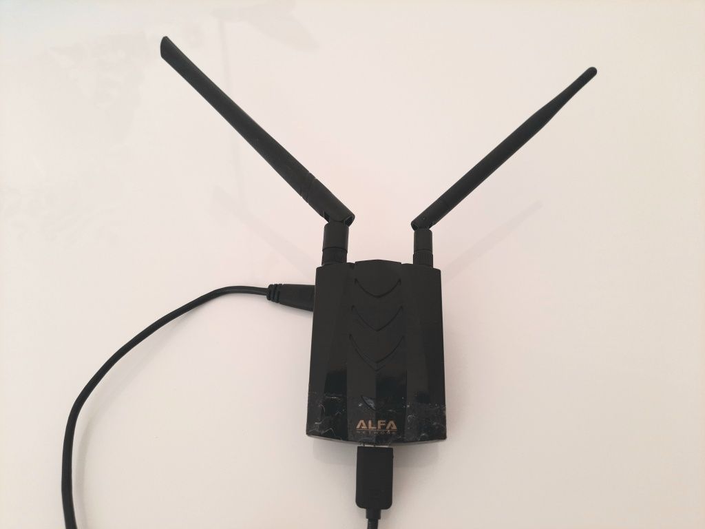 ALFA Placa WiFi Alto alcance USB