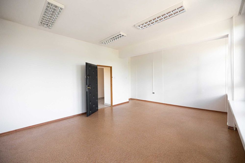 Lokal 28,77 m2 Centrum Kielc Nida