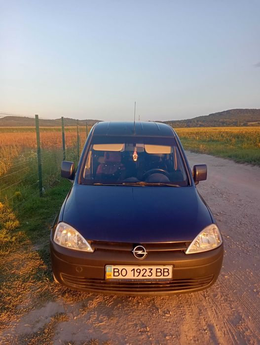 Авто Opel Combo 1,7