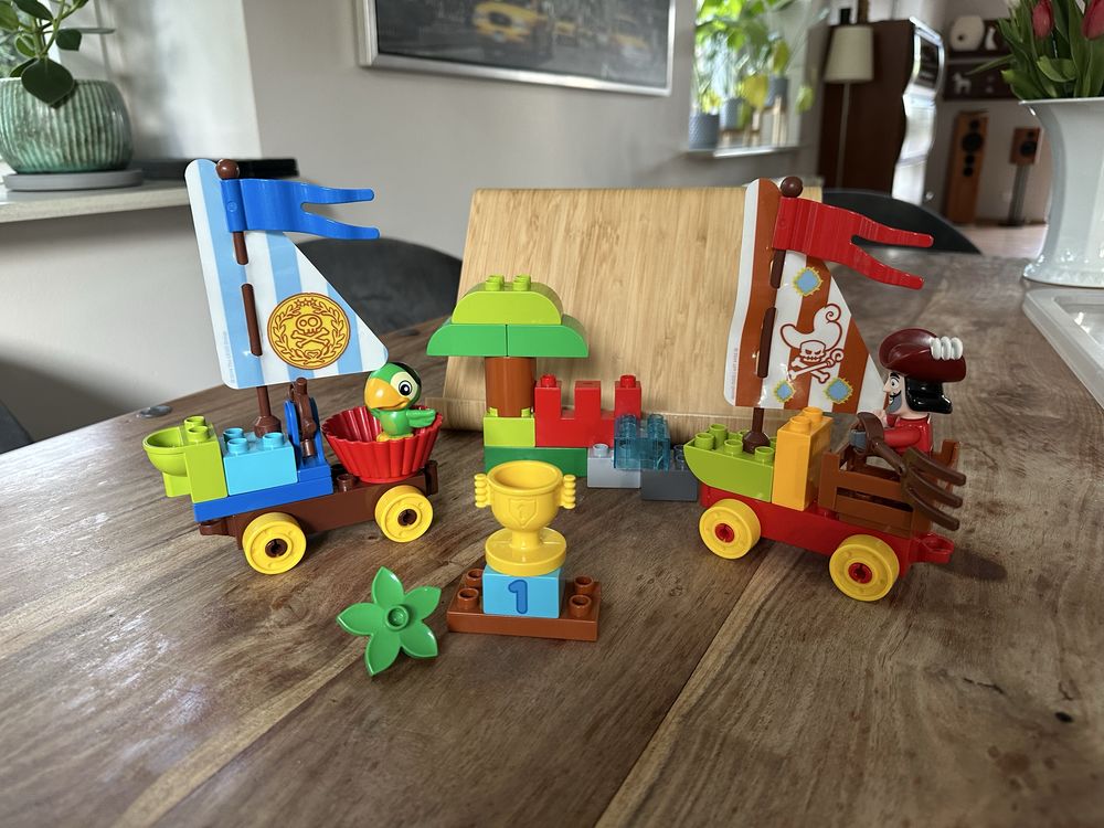 LEGO DUPLO 10539 Jake i Piraci z Nibylandii Wyścig na Plaży