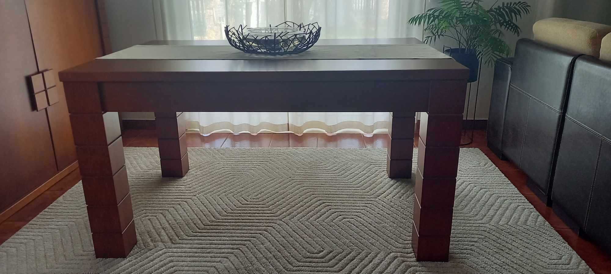 Mesa de Refeições (extensível)