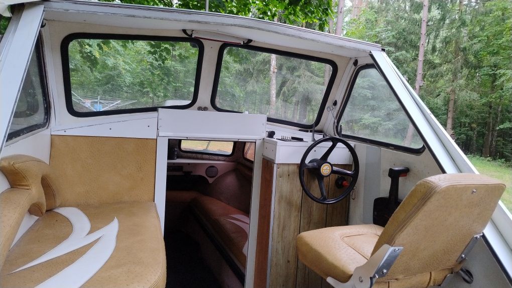 Fisherman 550 + Mercury 50 KM + kotwica elektryczna i