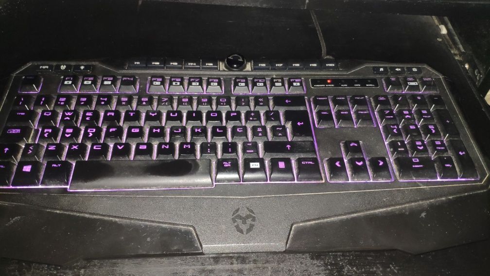 Teclado Nox Krom