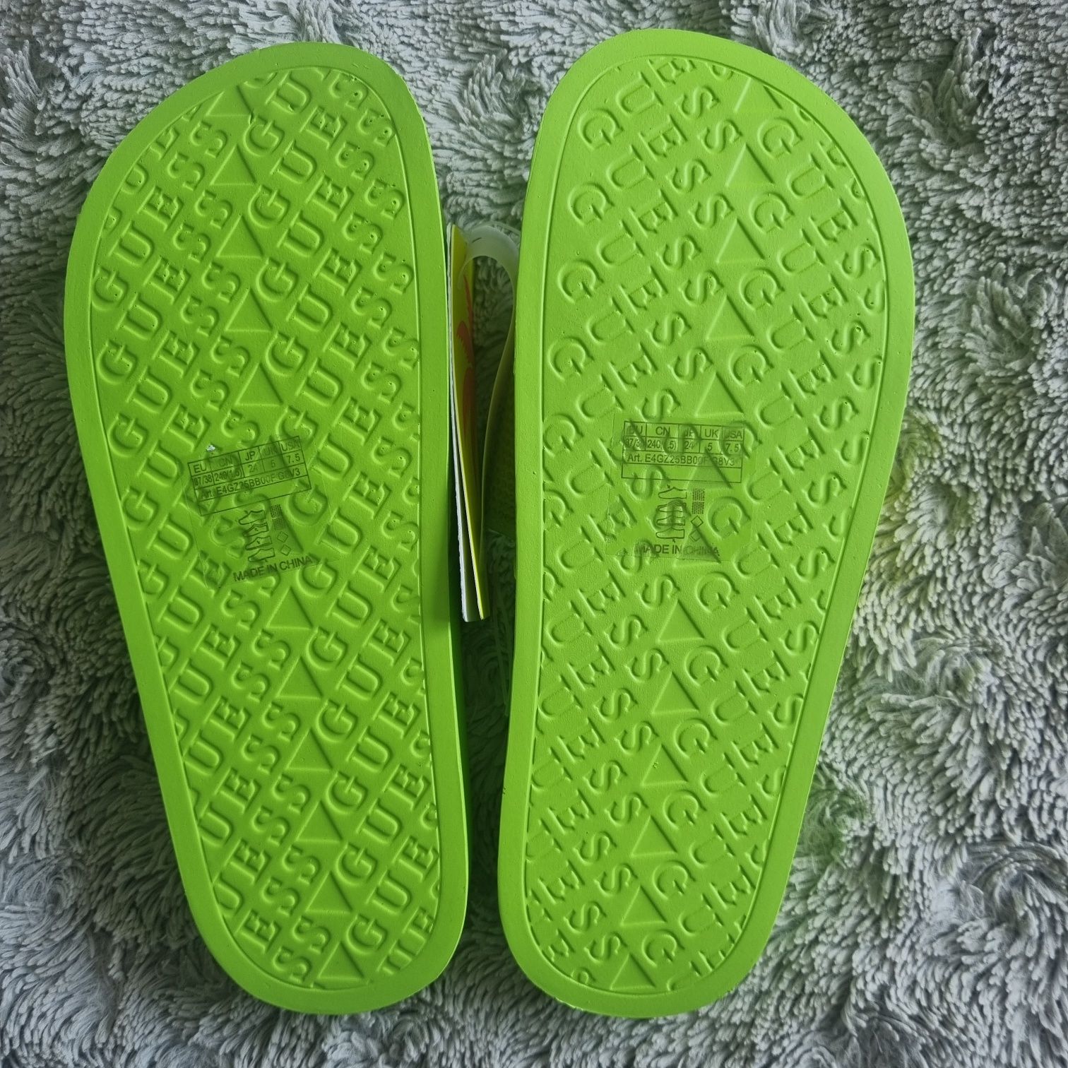 Klapki  damskie Guess