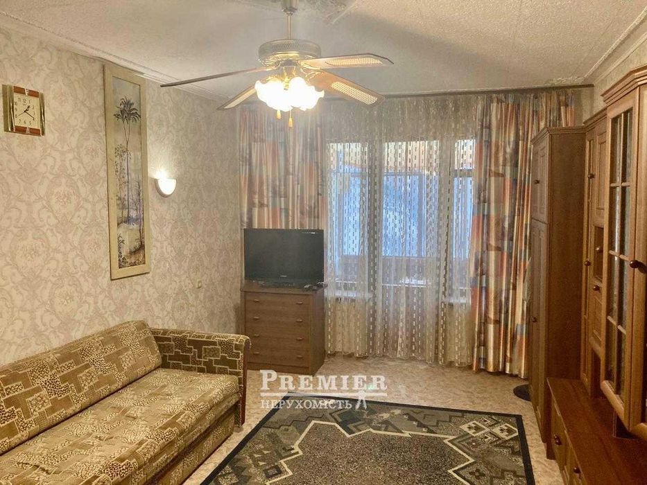 Продам 2-х ком квартиру рядом с парком Шевченко.