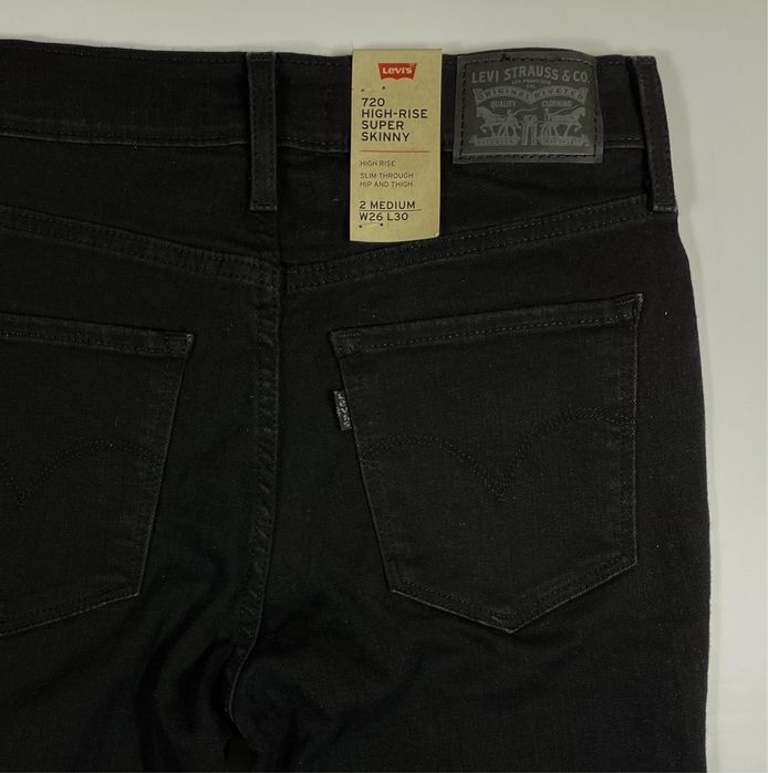 26 720 Levis левис черные рваные джинсы на высокой посадке джинси 721