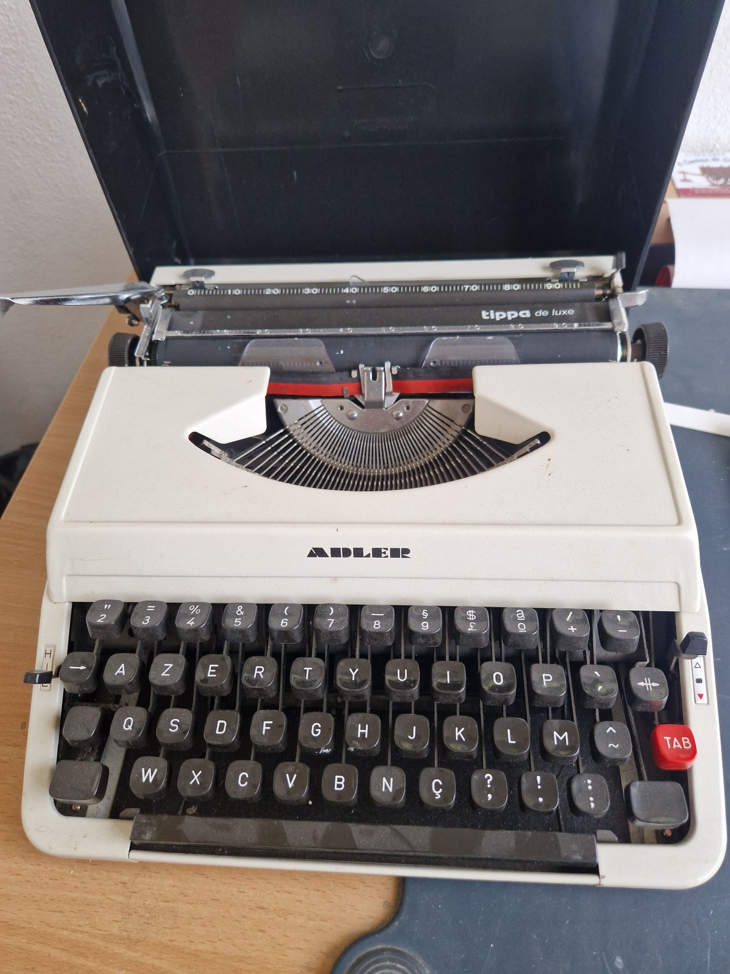 Maquina escrever Adler tippa