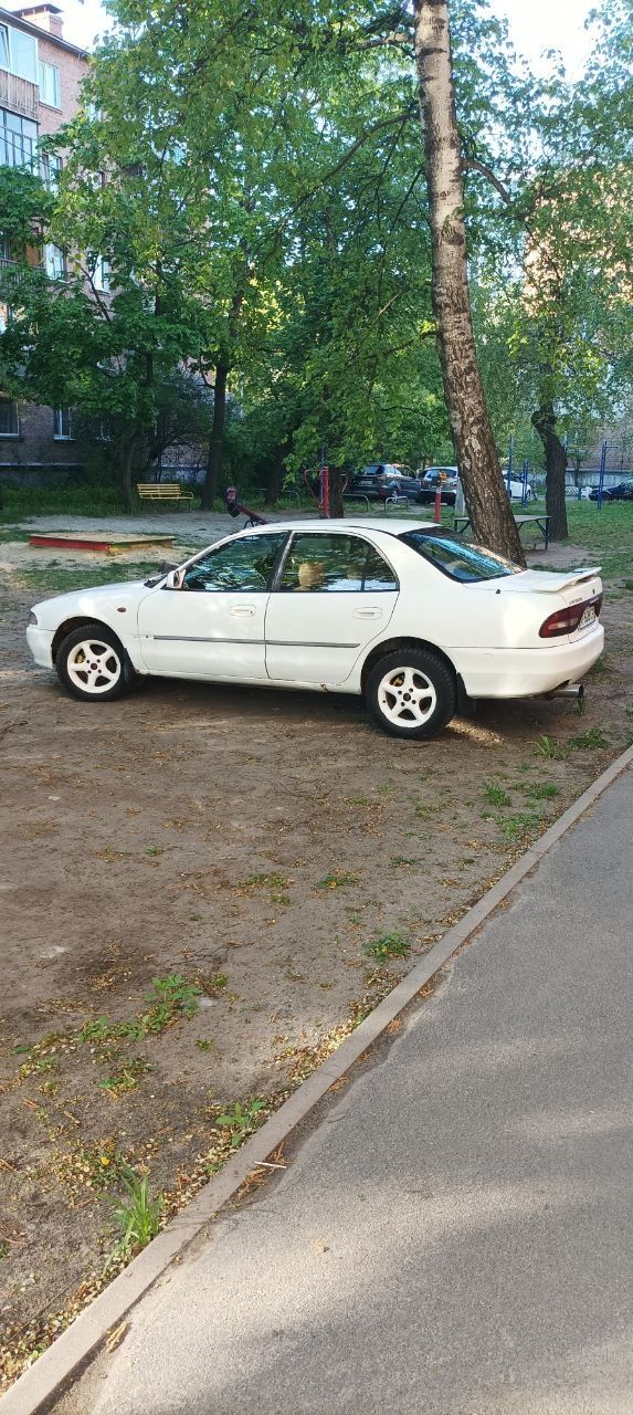 Mitsubishi Galant 7 ,1.8 ,1995год