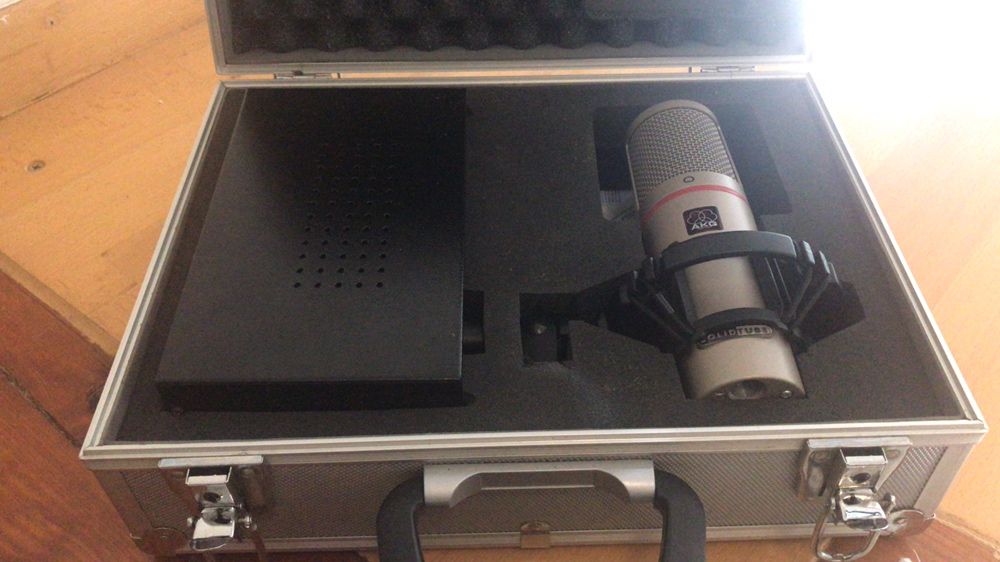 Akg solidtube microfone valvular vintage rarissimo com flightcase original