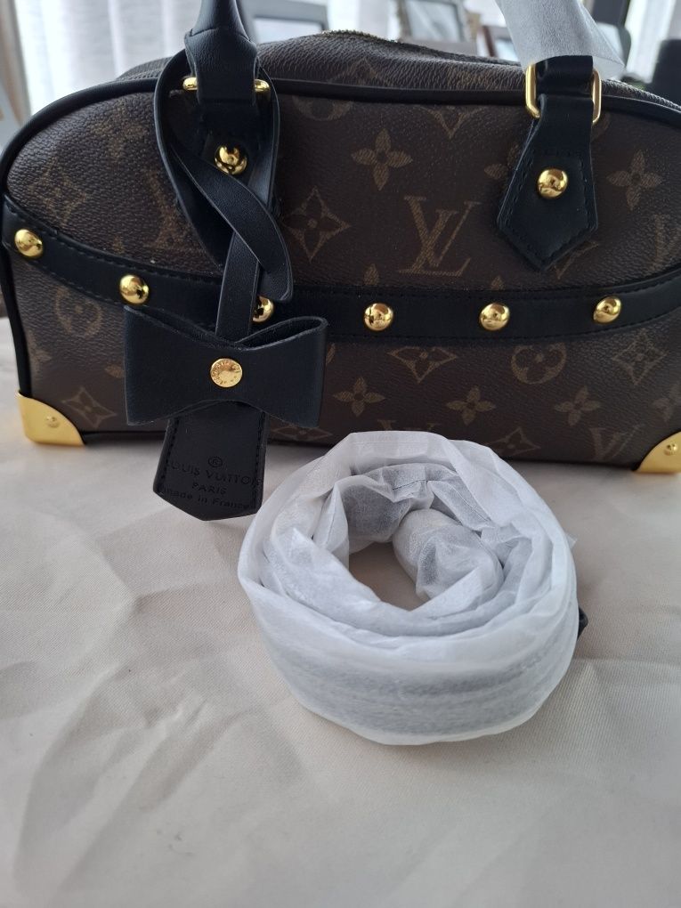 Mala LV nova,toda a registado com marca