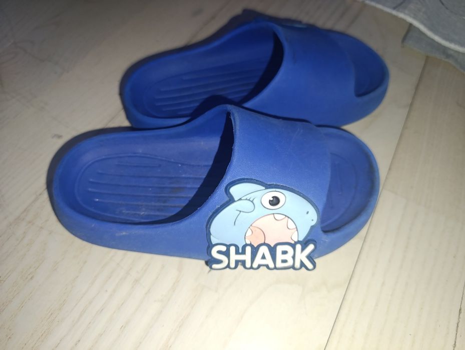 Дитячі шльопки або пляжне взуття  розмір 27