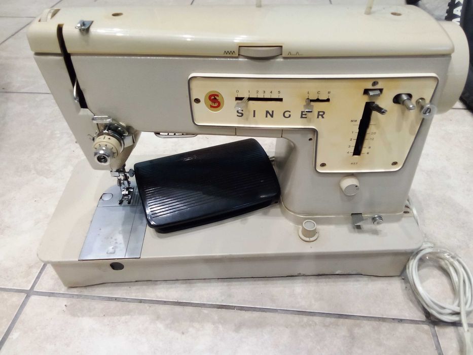 Maszyna do szycia SINGER / Nowy Lombard / Cz-wa