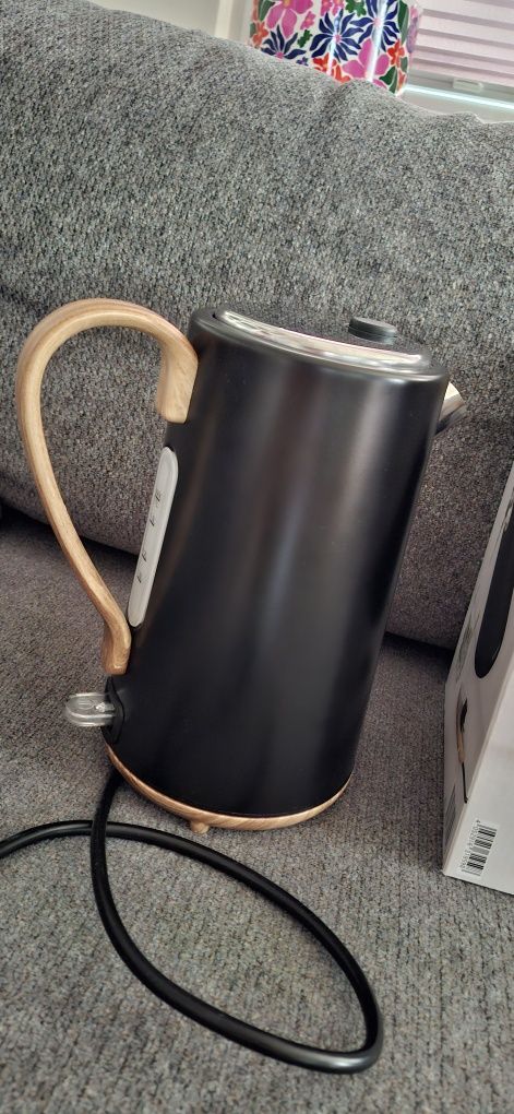 Czajnik elektryczny 1.7l