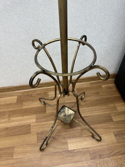 Вішалка для одягу