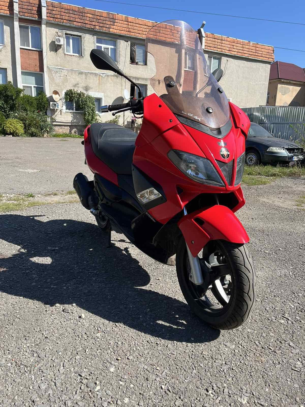 Gilera Nexus 300