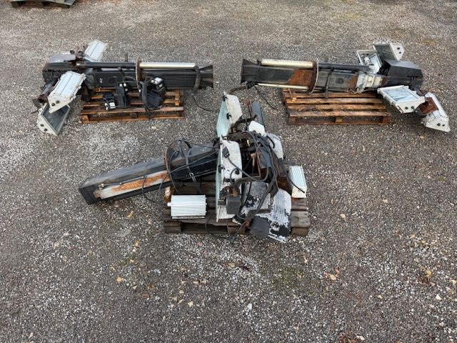 MASZT oświetleniowy hydrauliczny 8 mb