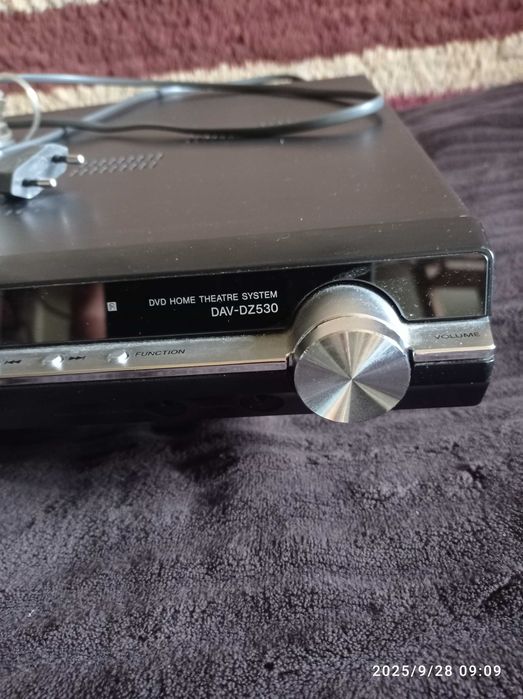 Odtwarzacz  SONY CD DVD Tuner HDMI gratis