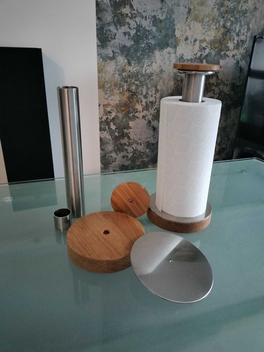 Stojak na ręcznik papierowy