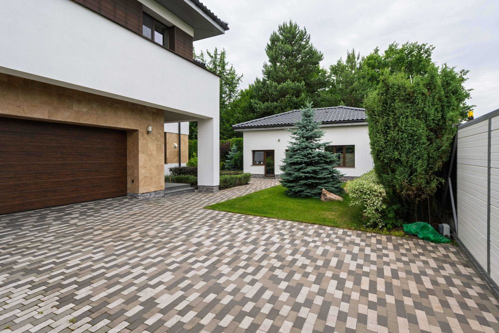 Садиба перфекціоніста у Козині: безкомпромісність високих технологій