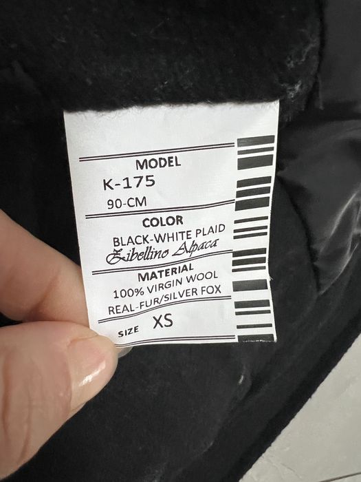 Wloski plaszcz welniany z futrem z lisa