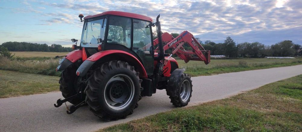 Zetor Proxima 7441 z turem
