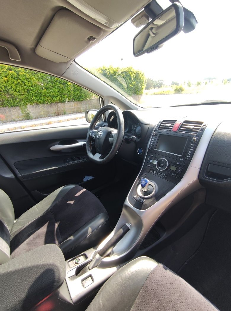 Toyota Auris 1.8 HSD Comfort