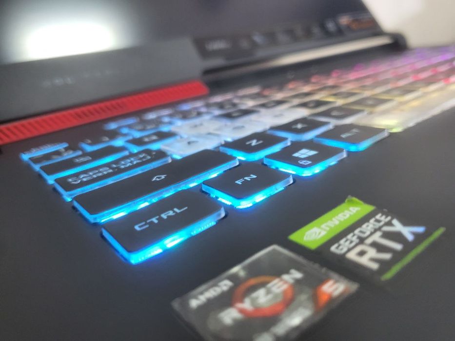 Asus rog strix g513 15.6 144Hz / ryzen 5 5600h / rtx 3050 / 16 / 512