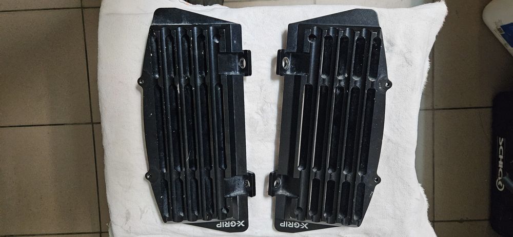 Osłony chłodnic  x grip