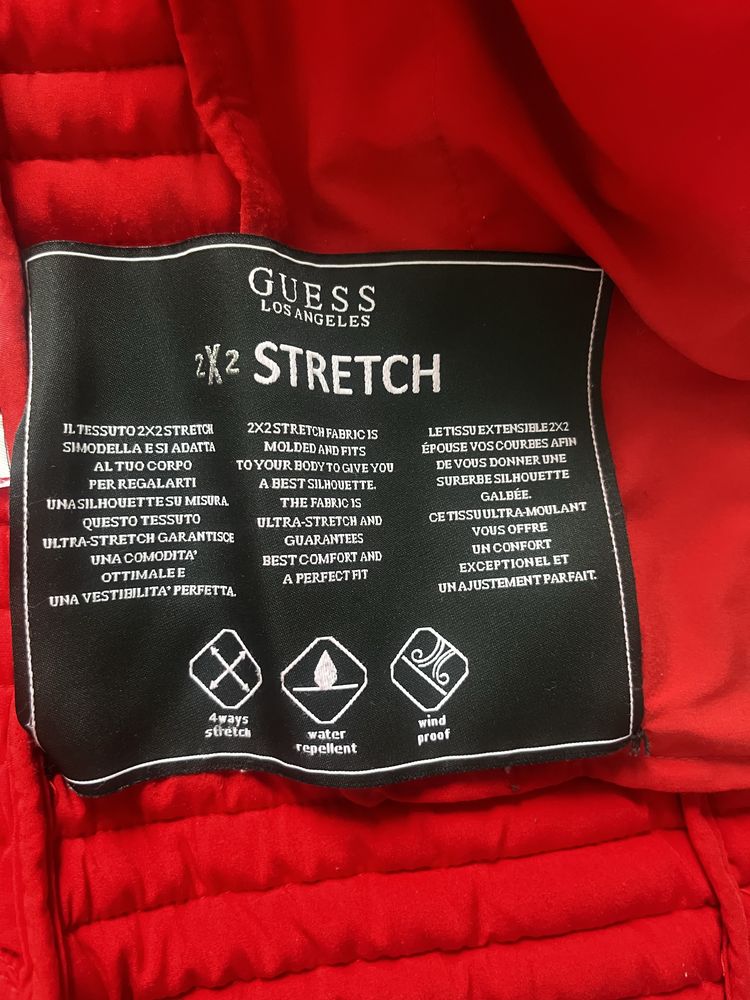 Guess kurtka czerwona 36/S