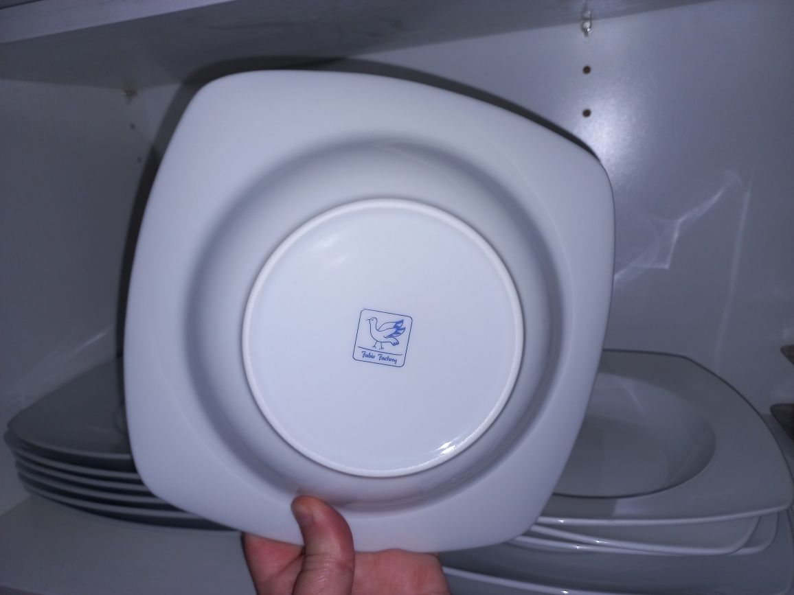 Serviço branco 23 pratos