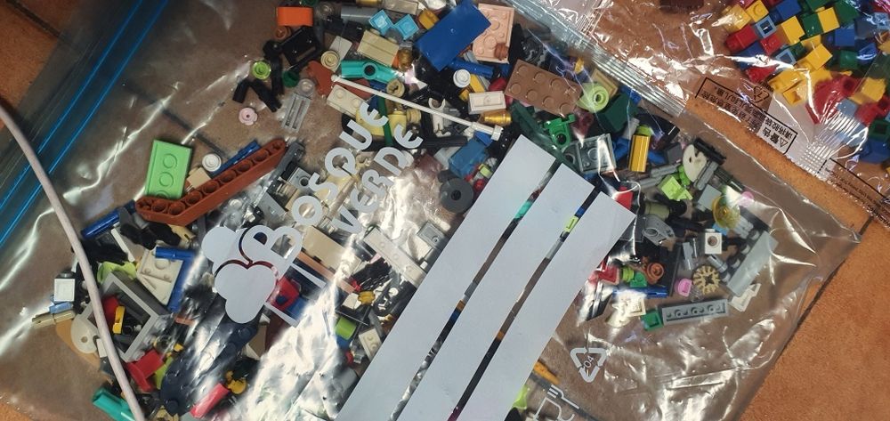 Peças lego diversas