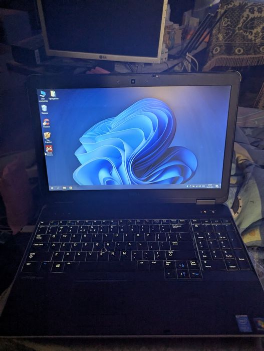 Игровой Dell Latitude E6540: i5-3.4 GHz, 8DDR3,  128 SSD+500, 2 video,