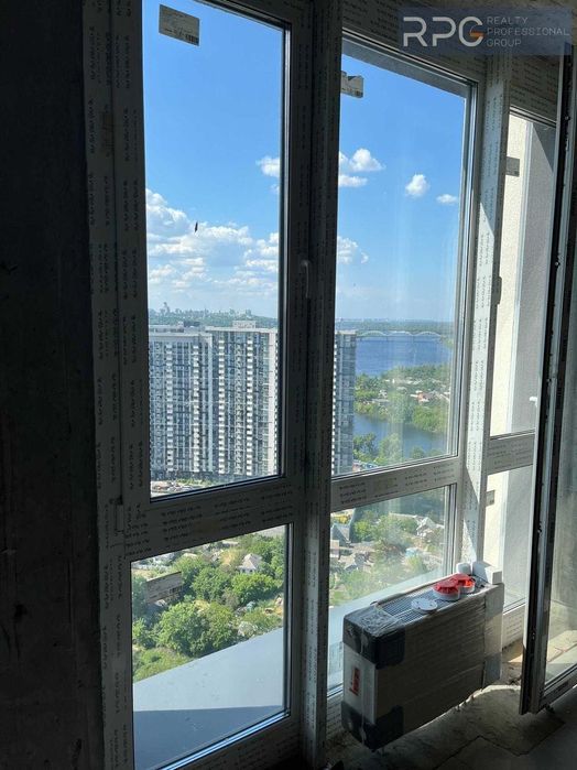 Продаж видової на Дніпро 2к квартири ЖК Славутич 90м2 Генератор паркін