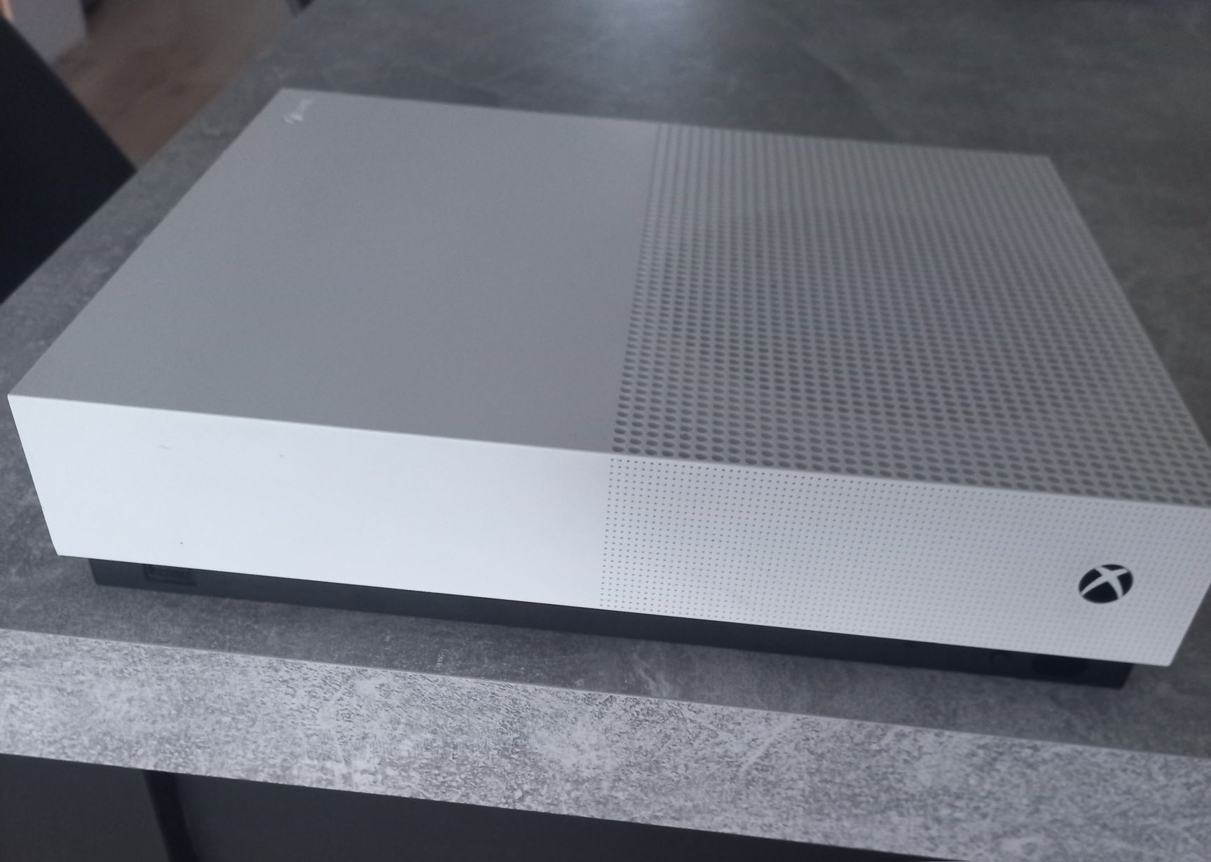 Konsola XBOX One S